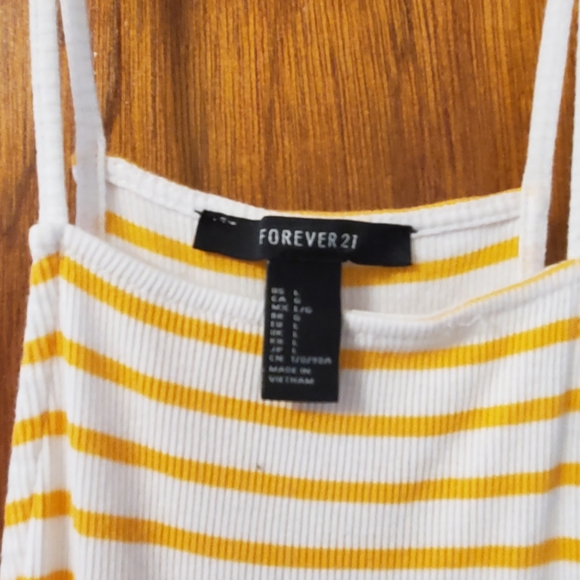 Yellow and white striped dress - Picture 4 of 4